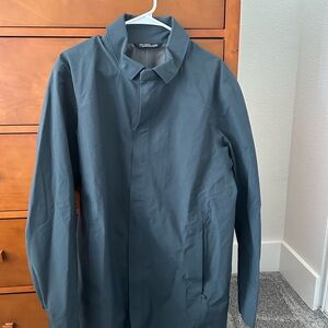 Arc’teryx Keppel Trench Coat